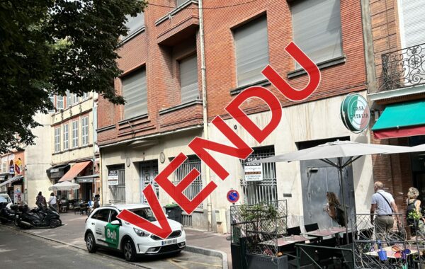 IMMEUBLE PLACE DES CARMES