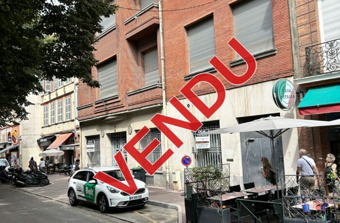 IMMEUBLE PLACE DES CARMES